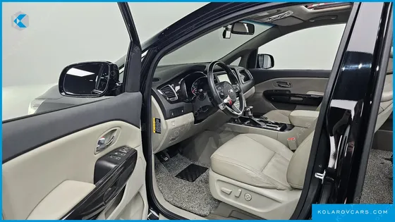 KIA CARNIVAL 9-SEATER PRSTIGE