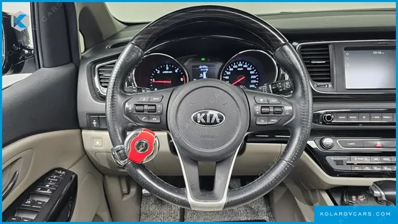 KIA CARNIVAL 9-SEATER PRSTIGE