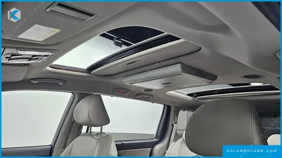 KIA CARNIVAL 9-SEATER PRSTIGE