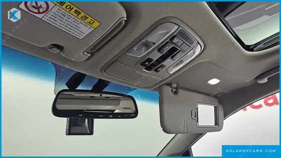 KIA CARNIVAL 9-SEATER PRSTIGE