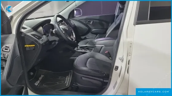 HYUNDAI TUCSON DIESEL 2WD LX20