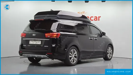KIA CARNIVAL 9-SEATER HI-LIMOUSINE