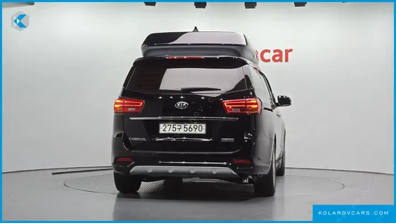 KIA CARNIVAL 9-SEATER HI-LIMOUSINE