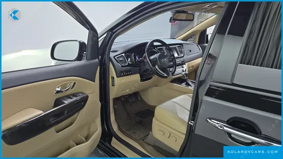 KIA CARNIVAL 9-SEATER HI-LIMOUSINE