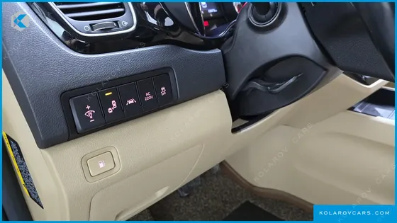 KIA CARNIVAL 9-SEATER HI-LIMOUSINE