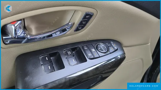 KIA CARNIVAL 9-SEATER HI-LIMOUSINE