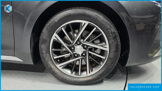 HYUNDAI GRANDEUR 2.5