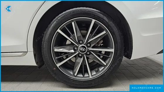 HYUNDAI GRANDEUR 3.3