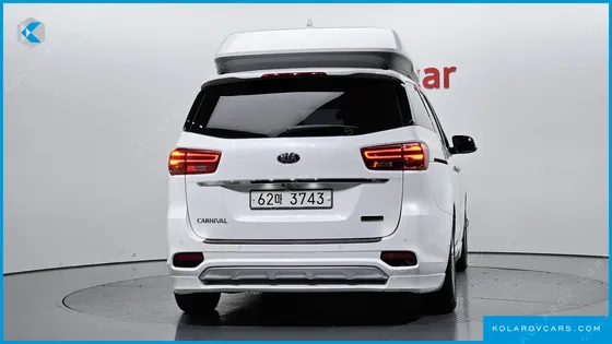 KIA CARNIVAL GASOLINE 7-SEATER HI-LIMOUSINE