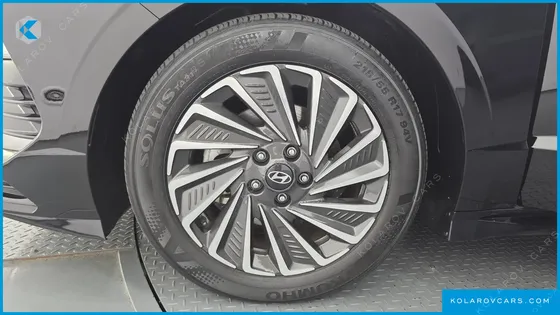 HYUNDAI SONATA EXCLUSIVE