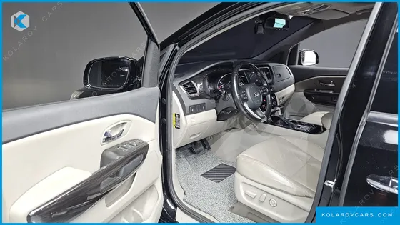 KIA CARNIVAL 9-SEATER PRSTIGE