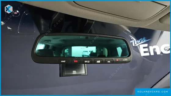 KIA CARNIVAL 9-SEATER PRSTIGE