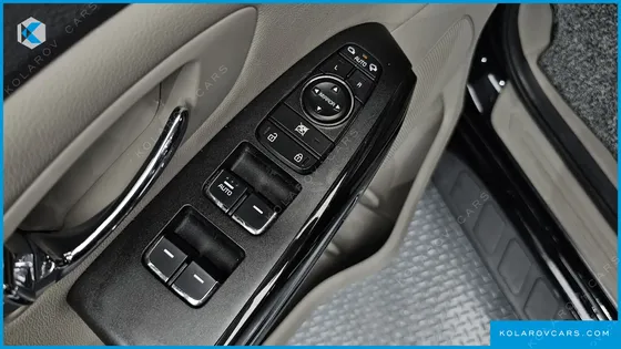 KIA CARNIVAL 9-SEATER PRSTIGE