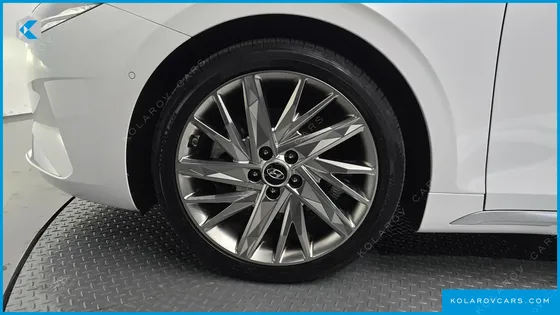 HYUNDAI GRANDEUR 3.3