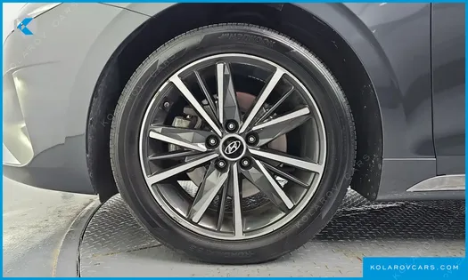 HYUNDAI GRANDEUR 3.0 LPI RENT CAR