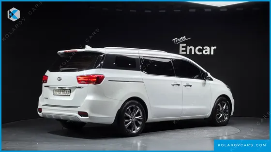 KIA CARNIVAL 9-SEATER PRSTIGE