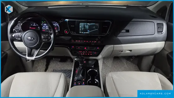 KIA CARNIVAL 9-SEATER PRSTIGE