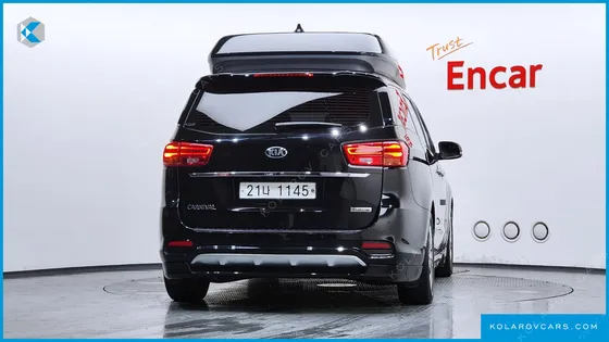 KIA CARNIVAL 9-SEATER HI-LIMOUSINE