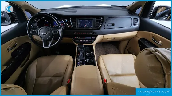KIA CARNIVAL 9-SEATER HI-LIMOUSINE