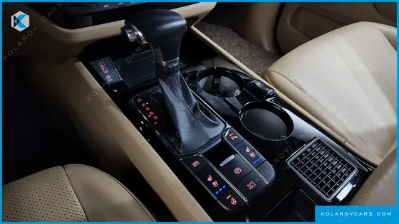 KIA CARNIVAL 9-SEATER HI-LIMOUSINE