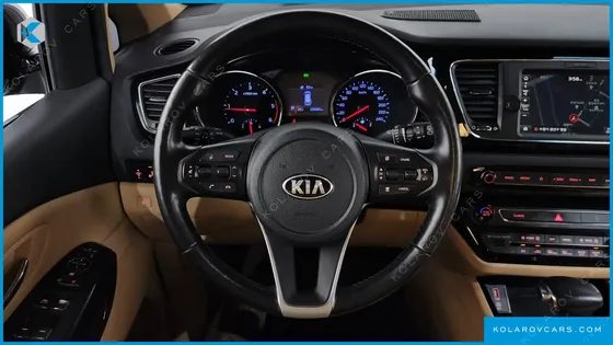KIA CARNIVAL 9-SEATER HI-LIMOUSINE