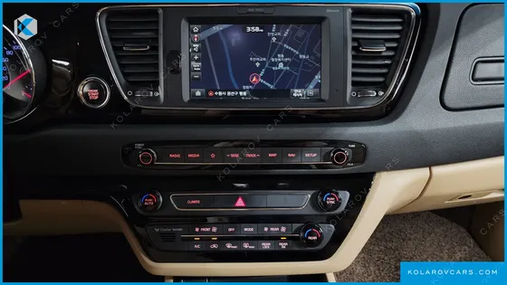 KIA CARNIVAL 9-SEATER HI-LIMOUSINE