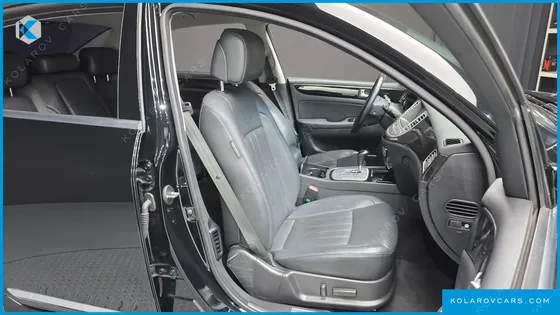 HYUNDAI GENESIS BH 330 GRAND