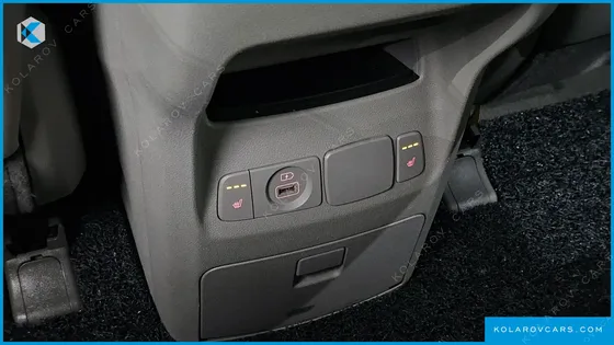KIA CARNIVAL 11-SEATER PRESTIGE