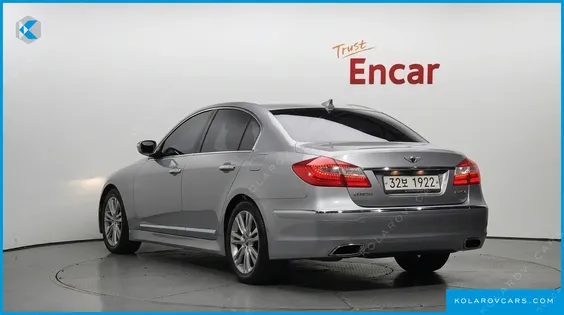 HYUNDAI GENESIS BH 330 LUXURY