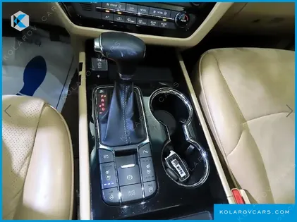 KIA CARNIVAL 9-SEATER NOBLESSE SPECIAL