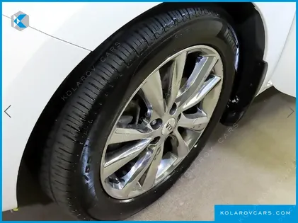 KIA CARNIVAL 9-SEATER NOBLESSE SPECIAL