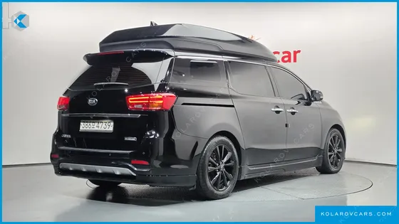 KIA CARNIVAL GASOLINE 9-SEATER HI-LIMOUSINE