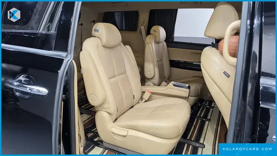 KIA CARNIVAL GASOLINE 9-SEATER HI-LIMOUSINE