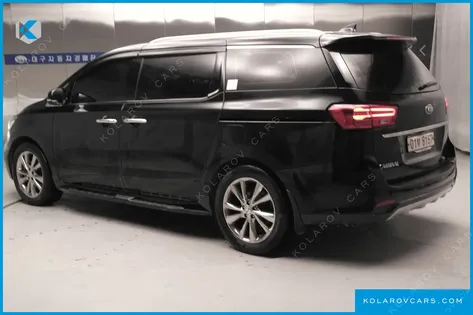 KIA CARNIVAL 9-SEATER PRSTIGE