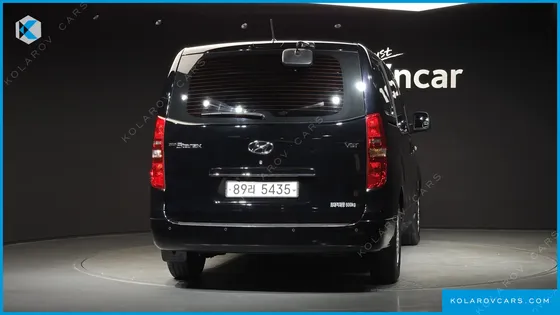HYUNDAI STAREX VAN 5-SEATER