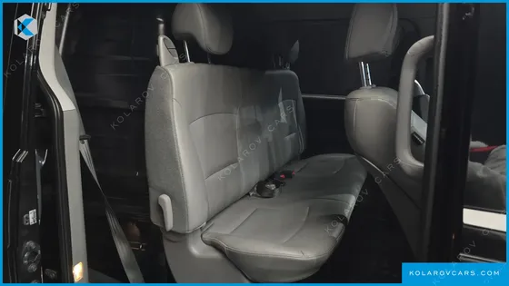HYUNDAI STAREX VAN 5-SEATER