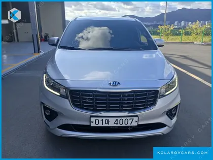 KIA CARNIVAL 9-SEATER LUXURY