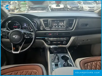 KIA CARNIVAL 9-SEATER LUXURY