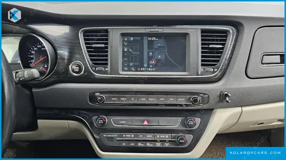 KIA CARNIVAL 9-SEATER PRSTIGE