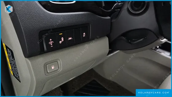 KIA CARNIVAL 9-SEATER PRSTIGE