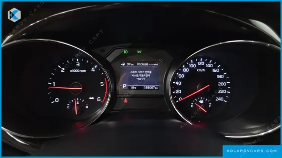 KIA CARNIVAL 9-SEATER NOBLESSE SPECIAL
