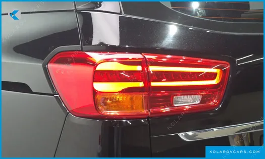 KIA CARNIVAL 9-SEATER NOBLESSE SPECIAL