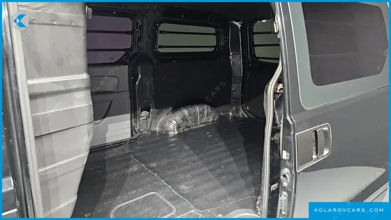 HYUNDAI STAREX VAN 3-SEATER