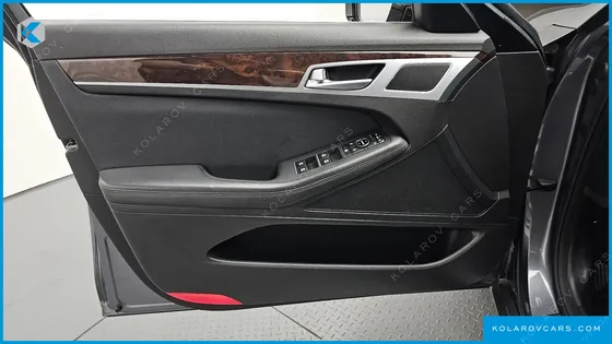 HYUNDAI GENESIS G330 MODERN AWD