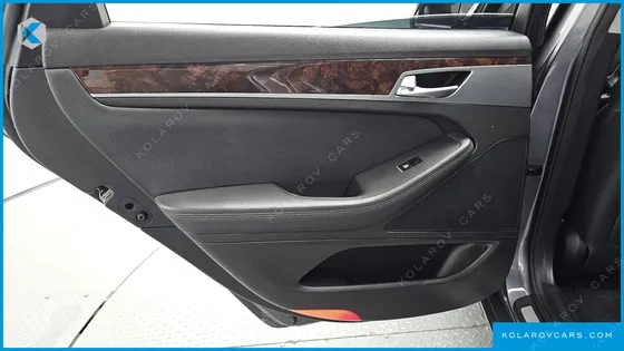 HYUNDAI GENESIS G330 MODERN AWD
