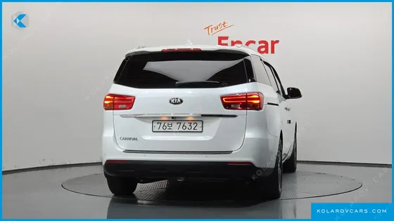 KIA CARNIVAL 11-SEATER PRESTIGE