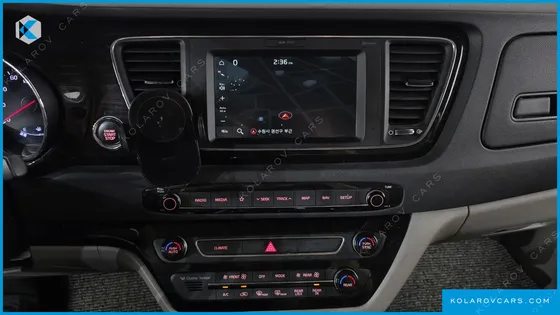 KIA CARNIVAL 11-SEATER PRESTIGE