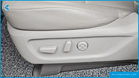 KIA CARNIVAL 9-SEATER PRSTIGE