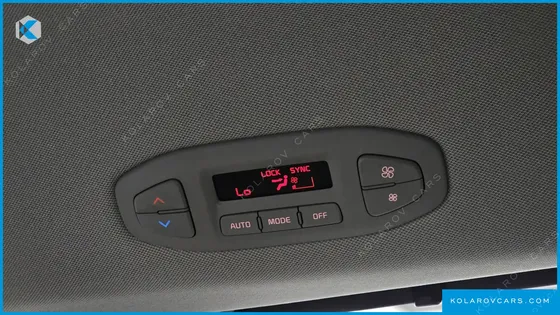 KIA CARNIVAL 9-SEATER PRSTIGE