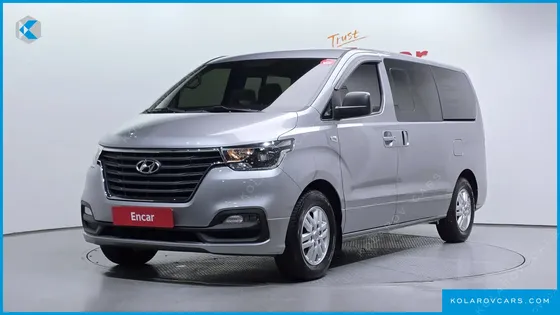 HYUNDAI STAREX VAN 5-SEATER